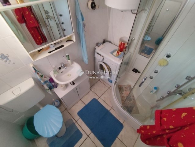 Eladó családi ház, Budapesten, XXI. kerületben 35.5 M Ft