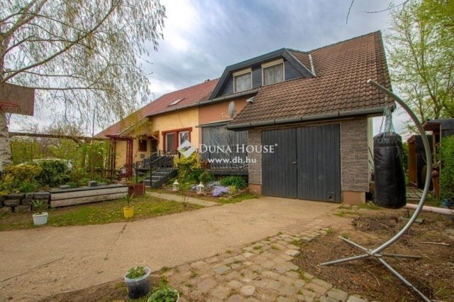 Eladó ikerház, Gödön 105 M Ft, 5 szobás / költözzbe.hu