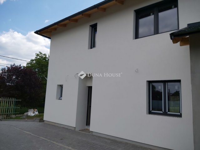 Eladó ikerház, Vecsésen 119 M Ft, 5 szobás