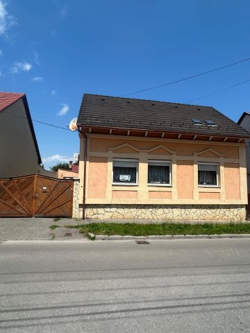 Eladó családi ház, Kaposváron, Bem utcában 80 M Ft, 5 szobás