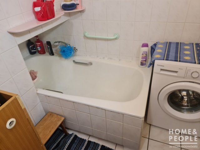 Eladó családi ház, Hódmezővásárhelyen 68.9 M Ft, 5 szobás