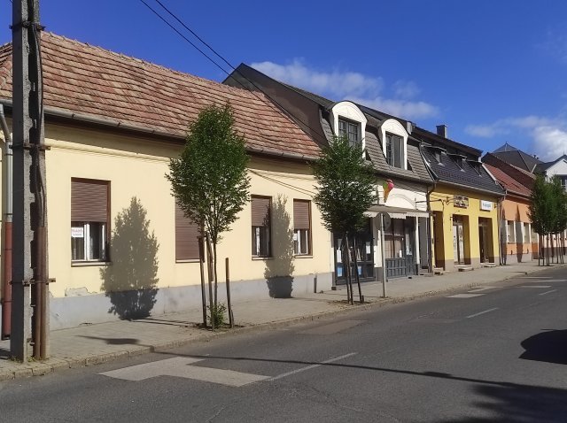 Eladó családi ház, Gyöngyösön 39 M Ft, 3 szobás