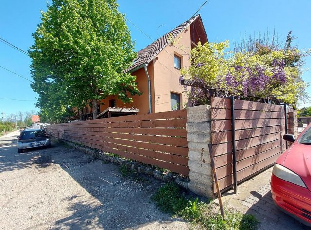 Eladó téglalakás, Gödön 72 M Ft, 4 szobás