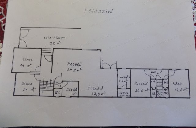 Eladó családi ház, Kaposváron 169 M Ft, 7+2 szobás