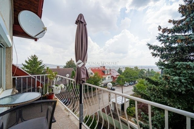 Eladó családi ház, Budapesten, XI. kerületben 280 M Ft, 7 szobás