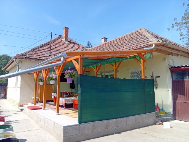 Eladó családi ház, Turán 36 M Ft, 2+1 szobás