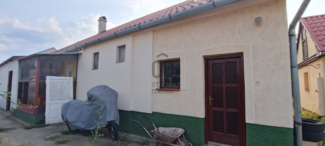 Eladó ipari ingatlan, Debrecenben 70 M Ft / költözzbe.hu