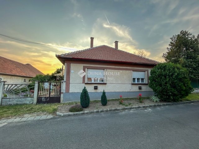 Eladó családi ház, Ceglédbercelen 45 M Ft, 3 szobás