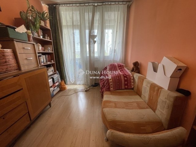 Eladó panellakás, Budapesten, XV. kerületben 68 M Ft, 3 szobás