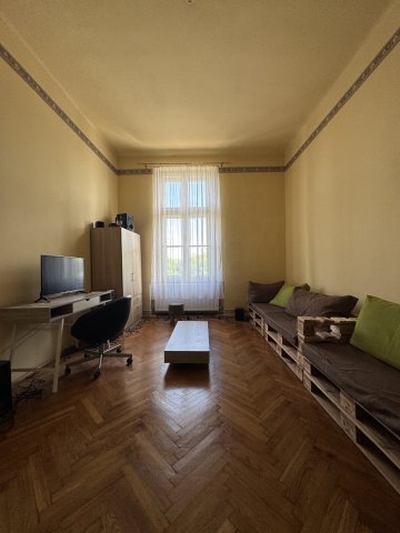 Eladó téglalakás, Szegeden 42 M Ft, 2 szobás