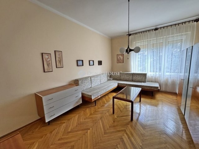 Eladó téglalakás, Nagykanizsán 31.5 M Ft, 2 szobás