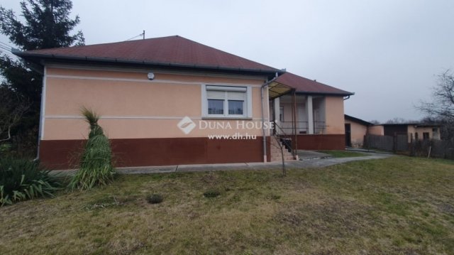 Eladó családi ház, Sülysápon 52 M Ft, 3 szobás