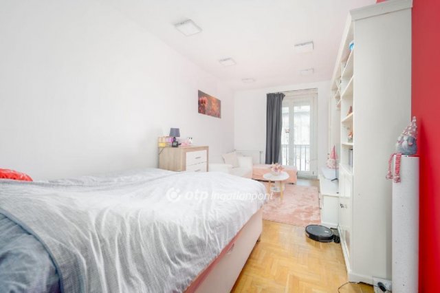 Eladó téglalakás, Budapesten, V. kerületben 60 M Ft, 1 szobás