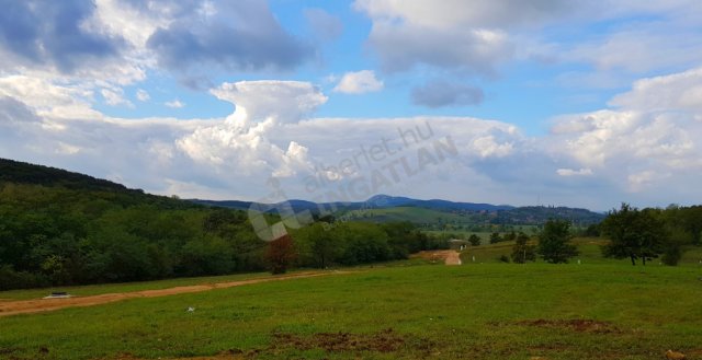 Eladó telek, Pilisjászfalun 18 M Ft / költözzbe.hu