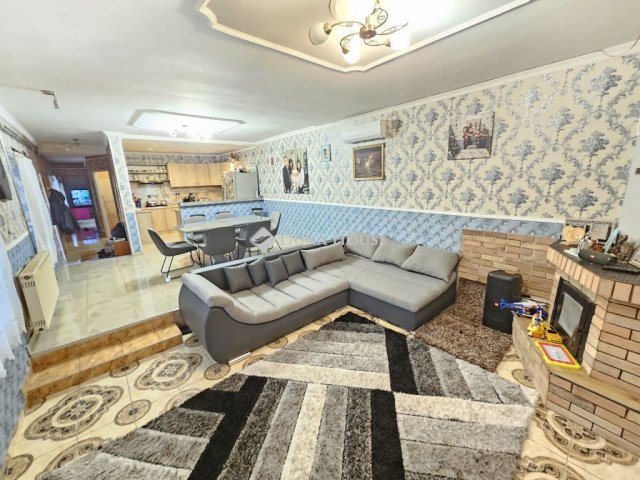 Eladó családi ház, Adonyban 76.5 M Ft, 5 szobás