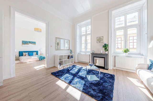 Eladó téglalakás, Budapesten, V. kerületben 174.9 M Ft, 3 szobás