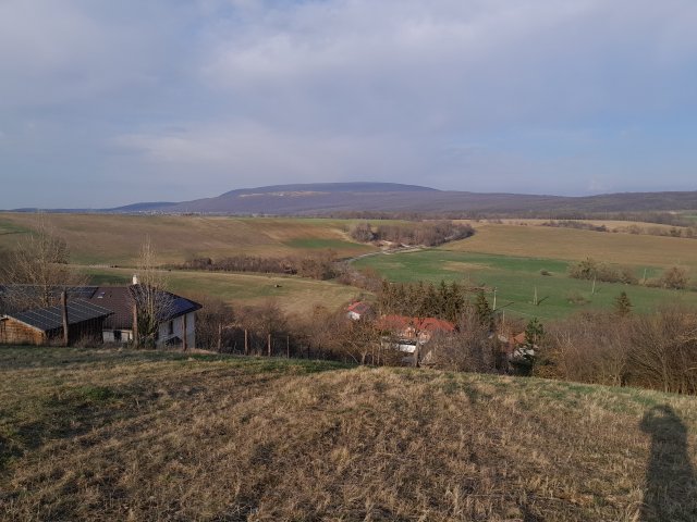 Eladó családi ház, Vértestolnán 10.9 M Ft, 2 szobás