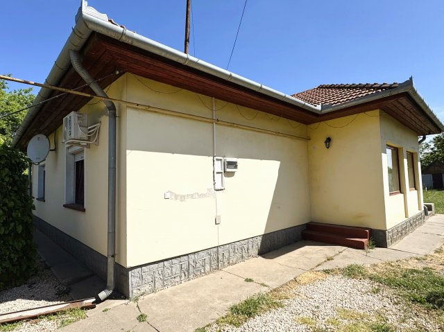 Eladó családi ház, Csorváson 21.499 M Ft, 2 szobás