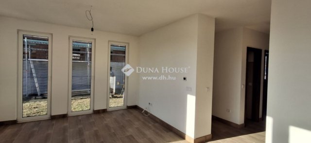Eladó családi ház, Dabason 74 M Ft, 3 szobás