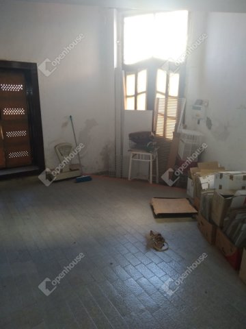 Eladó családi ház, Tapolcán 32 M Ft, 2 szobás