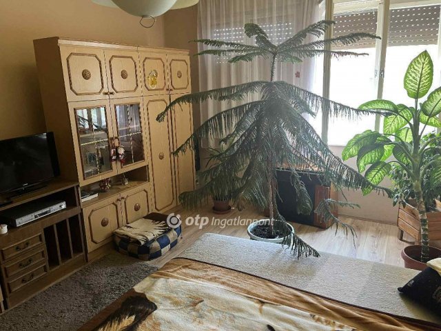 Eladó családi ház, Abonyban 38 M Ft, 3 szobás