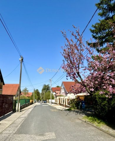 Eladó családi ház, Törökbálinton 149 M Ft, 8 szobás