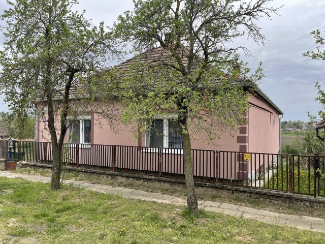 Eladó családi ház, Döbröközön 24.9 M Ft, 3 szobás