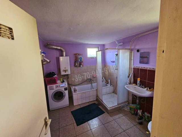 Eladó családi ház, Sarkadon 6.9 M Ft, 2 szobás