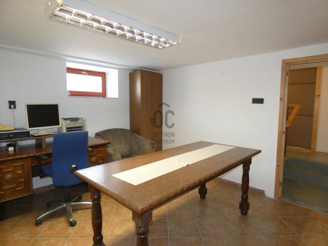 Kiadó iroda, Pécsett 80 E Ft / hó / költözzbe.hu