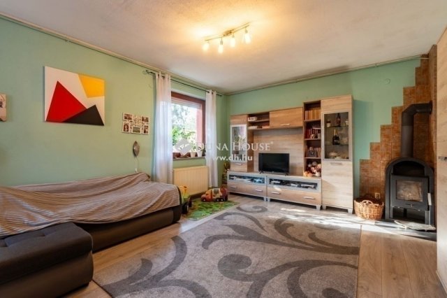 Eladó családi ház, Budapesten, XVIII. kerületben 84.8 M Ft