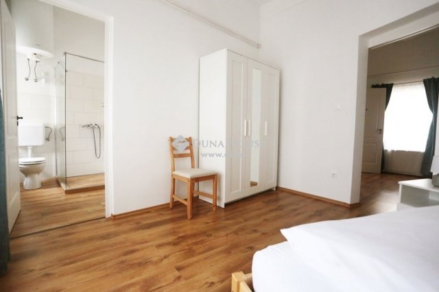 Eladó családi ház, Veszprémben 129 M Ft, 5+1 szobás