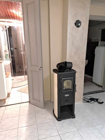 Eladó családi ház, Csákváron 22 M Ft, 1 szobás
