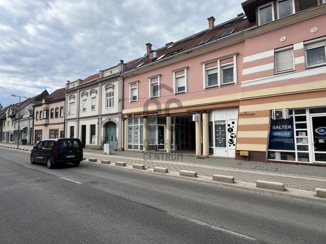 Eladó téglalakás, Siklóson 24.9 M Ft, 2 szobás