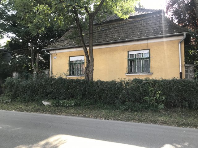 Eladó családi ház, Tatabányán, Jókai Mór utcában 39.99 M Ft
