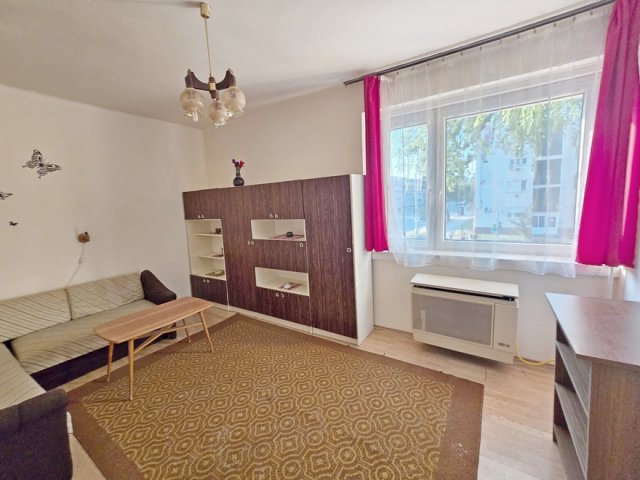 Kiadó téglalakás, albérlet, Debrecenben 130 E Ft / hó, 1 szobás