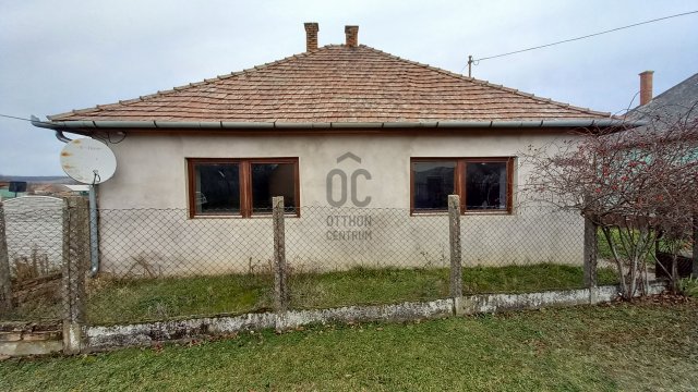 Eladó családi ház, Pusztahencsen 19.9 M Ft, 2 szobás