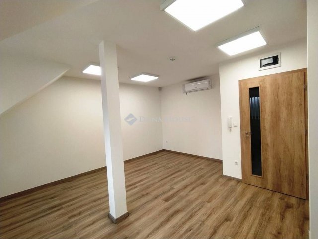 Kiadó iroda, Sülysápon 104 E Ft / hó / költözzbe.hu