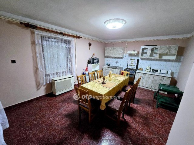 Eladó családi ház, Cibakházán 35 M Ft, 3+1 szobás