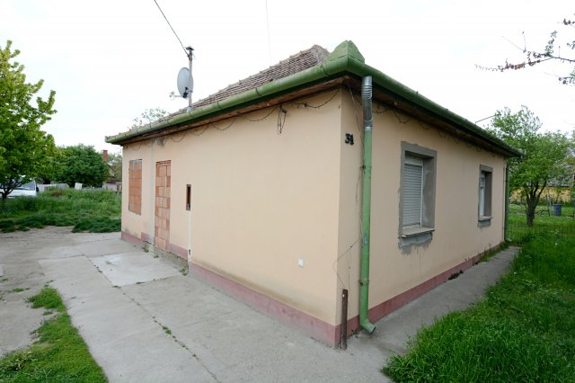 Eladó családi ház, Kunszentmiklóson 15.9 M Ft, 3 szobás