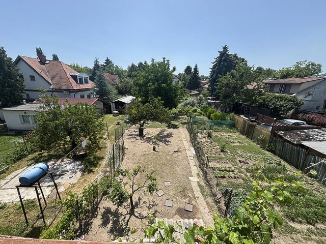 Eladó telek, Budapesten, III. kerületben 320 M Ft