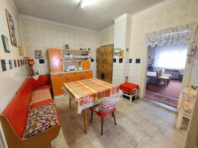 Eladó családi ház, Kisbéren 22 M Ft, 3 szobás