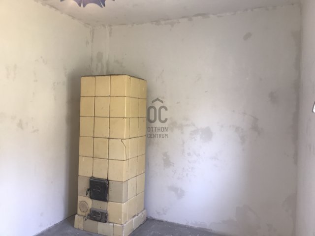 Eladó családi ház, Debrecenben 13.99 M Ft, 1 szobás