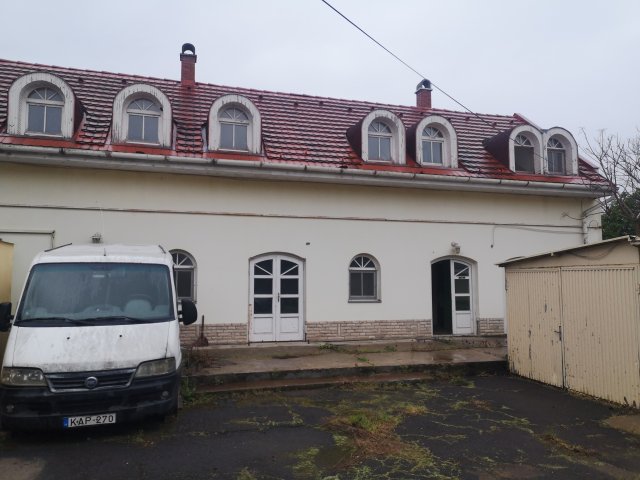 Eladó ipari ingatlan, Orosházán, Móricz Zsigmond utcában