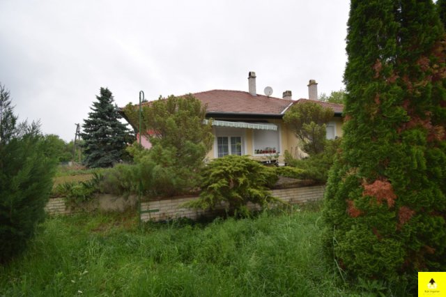 Eladó családi ház, Bőn 89 M Ft, 4 szobás / költözzbe.hu
