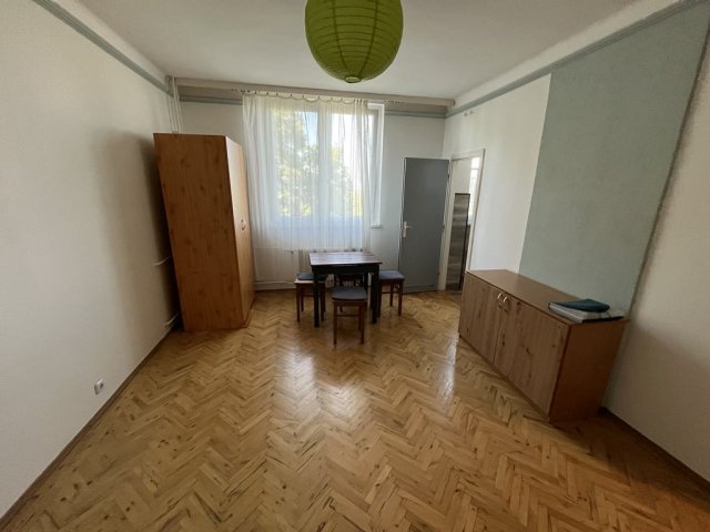 Eladó téglalakás, Dunaújvárosban 21.5 M Ft, 1 szobás