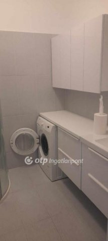 Kiadó téglalakás, albérlet, Szekszárdon 200 E Ft / hó