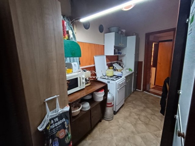 Eladó családi ház, Cegléden 36.9 M Ft, 3 szobás
