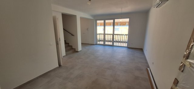 Eladó ikerház, Gödöllőn 104.99 M Ft, 4 szobás