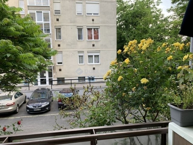 Eladó panellakás, Budapesten, XV. kerületben 68 M Ft, 3 szobás