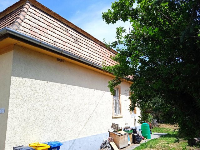 Eladó ikerház, Gyöngyösön 47 M Ft, 4+1 szobás